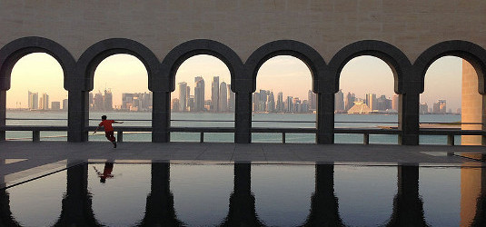 Катар - солнечные батареи на крышах водохранилищ посодействуют сберечь место