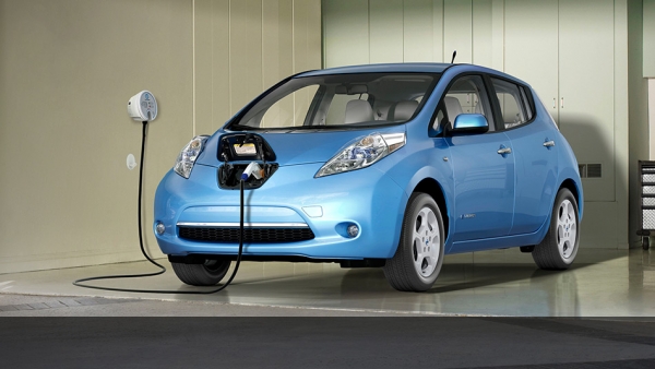 Nissan собирается прирастить выпуск электромобилей
