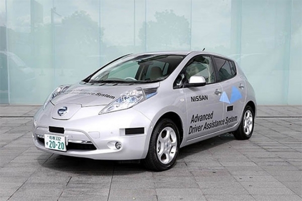 Полуавтономные электромобили Nissan LEAF одобрены для дорожных испытаний в Стране восходящего солнца