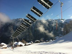 Швейцария: Лыжный подъемник стал солнечной электрической станцией