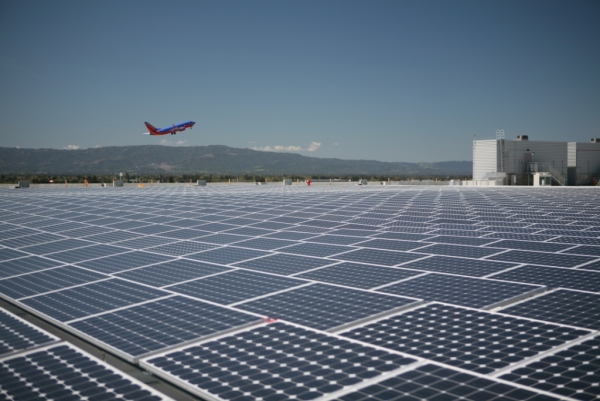 Solar Frontier выстроила наикрупнейший в Азии солнечный завод на местности аэропорта