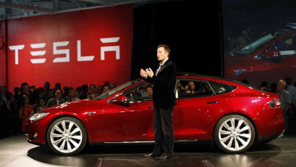 Tesla анонсировала цены на электронный автомобиль Model S в Гонконге