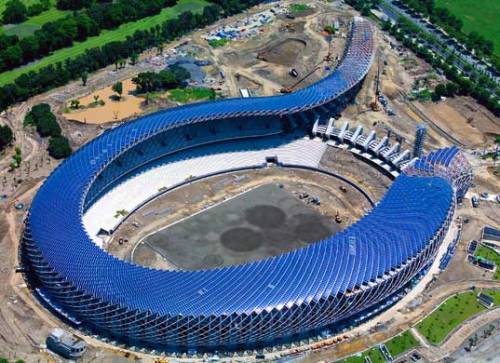 Завершено строительство стадиона на солнечных батареях